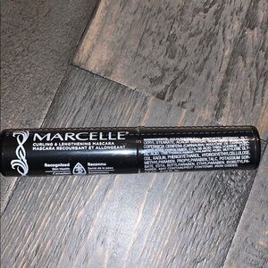 5/$25 Marcelle Curling & Lengthening Mascara Black NEW